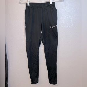 🌿DRI-FIT NIKE kids Joggers🌿